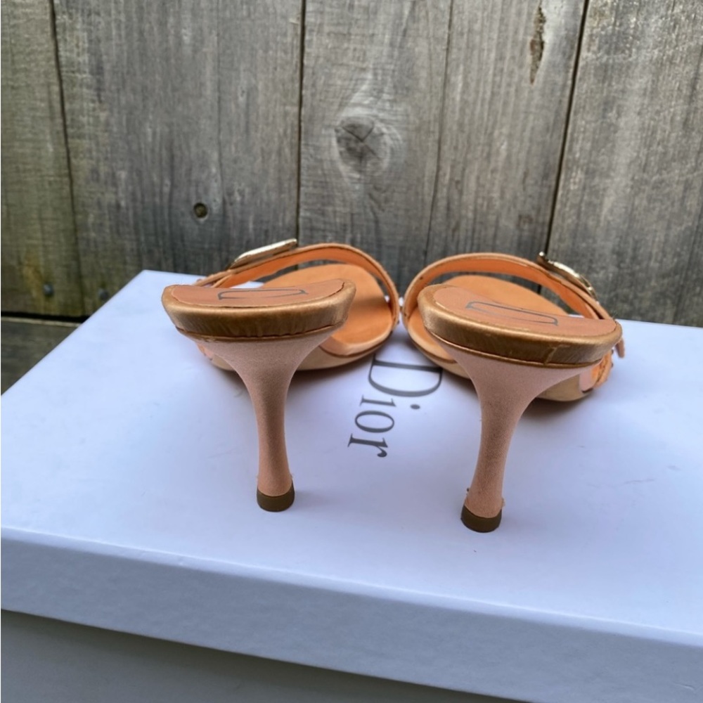 Vintage Christian Dior Peach Leather Heeled Sandal - Picture 2 of 3